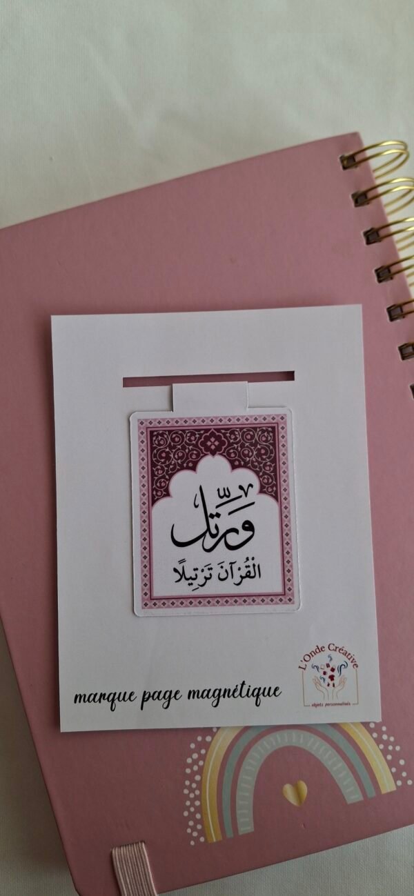 2026/02/1000027688-scaled.jpg marque page magnétique